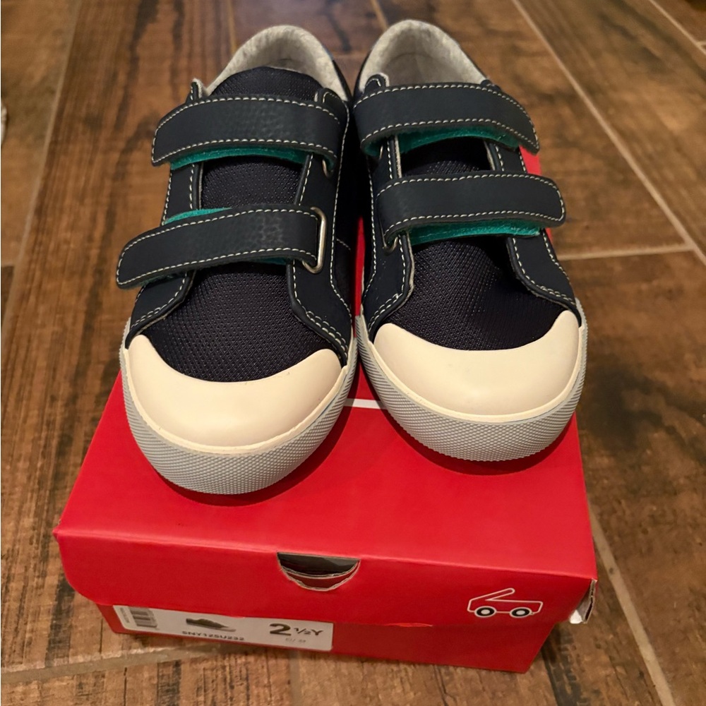 NIB See Kai Run Navy Unisex Velcro Sneakers
